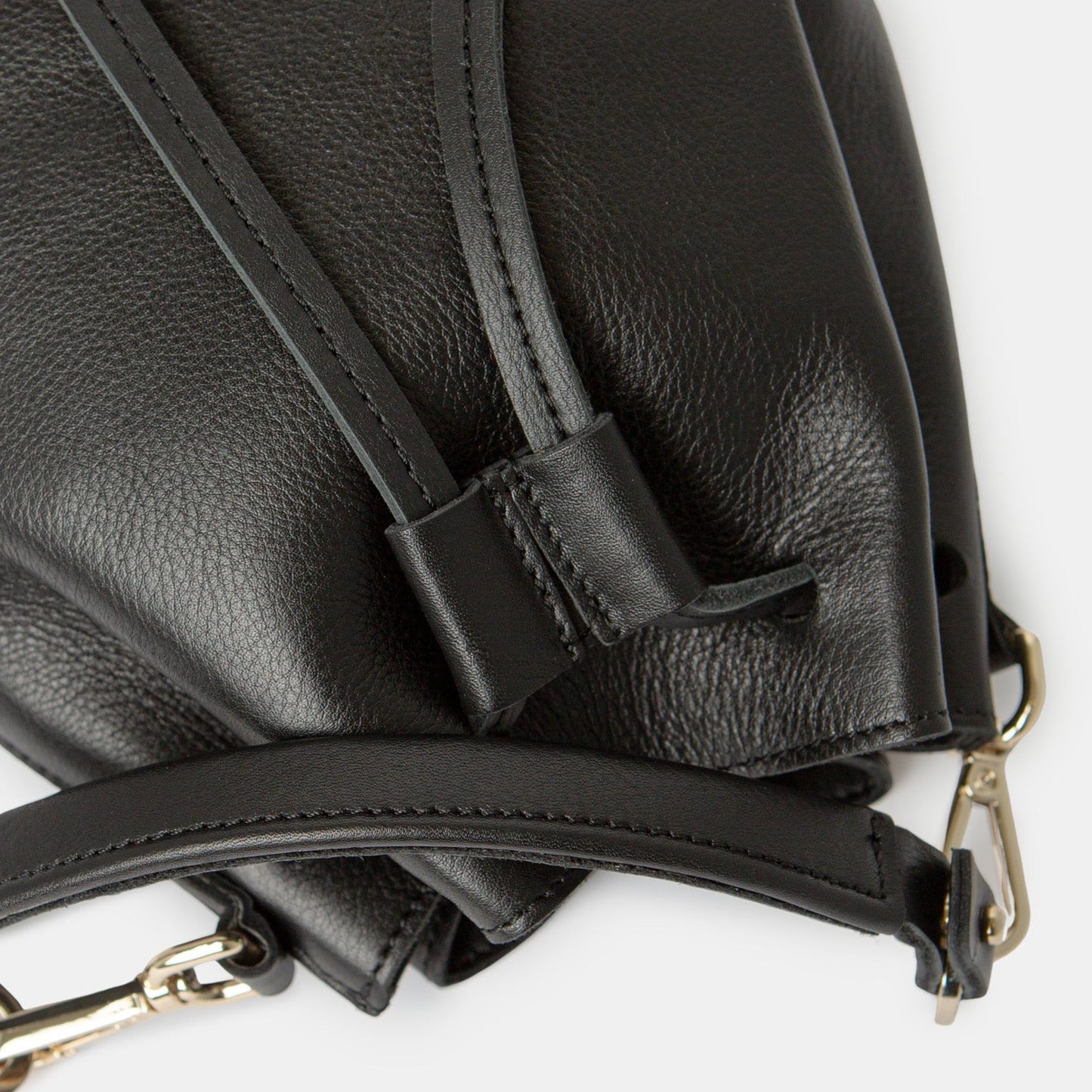 Convertible Saku Bucket Bag - Nappa Black - ann kurz