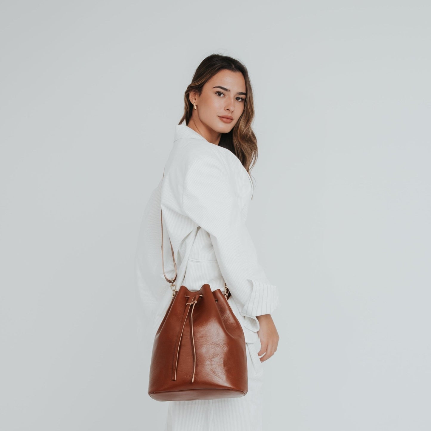 Convertible Saku Bucket Bag - Vegetable Tanned Dark Brown - ann kurz