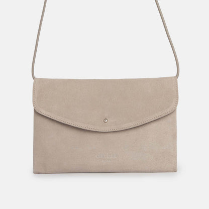 Cute Clutch - Suede Caramelo - ann kurz