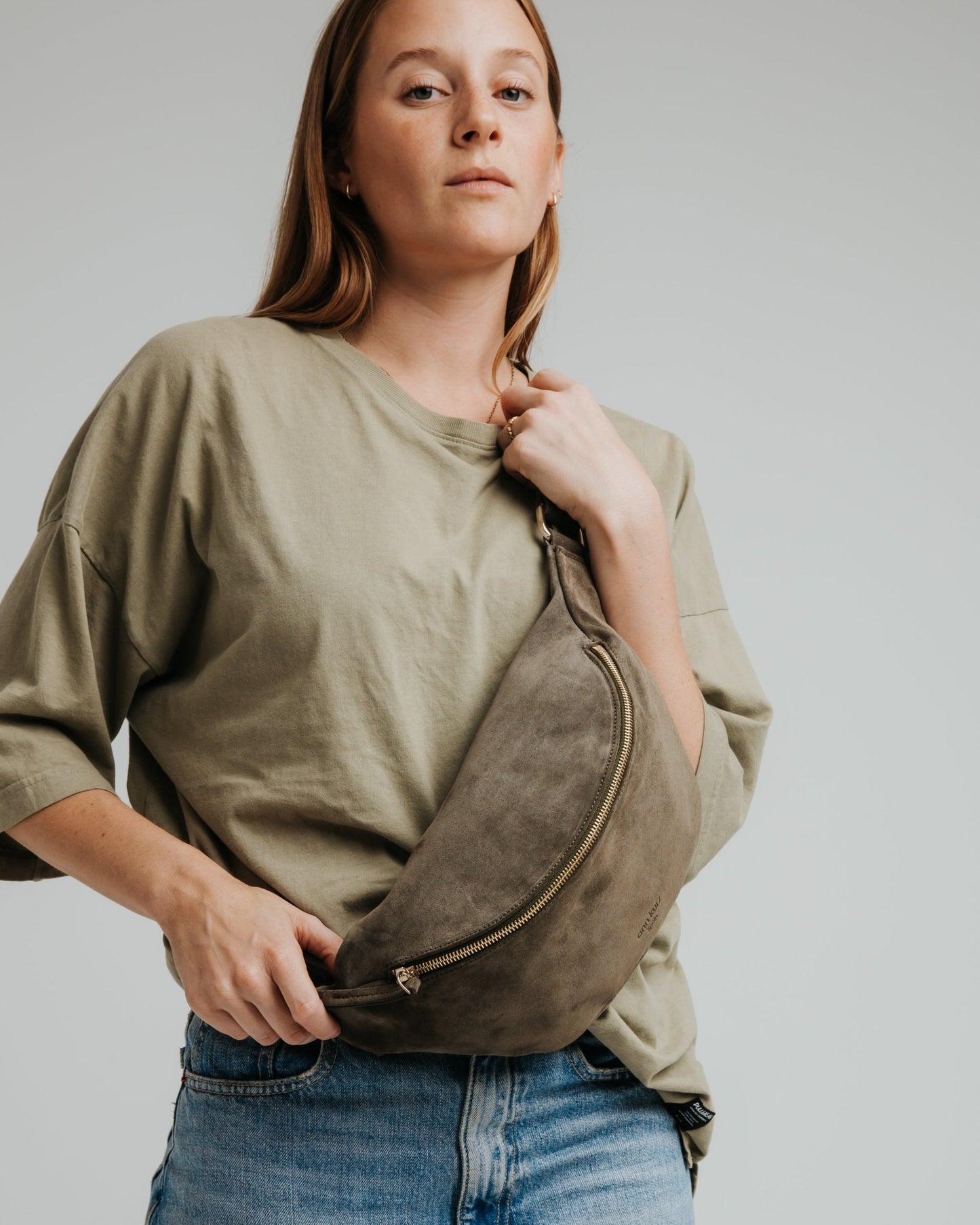 Fanny Pack Large - Suede Khaki - ann kurz