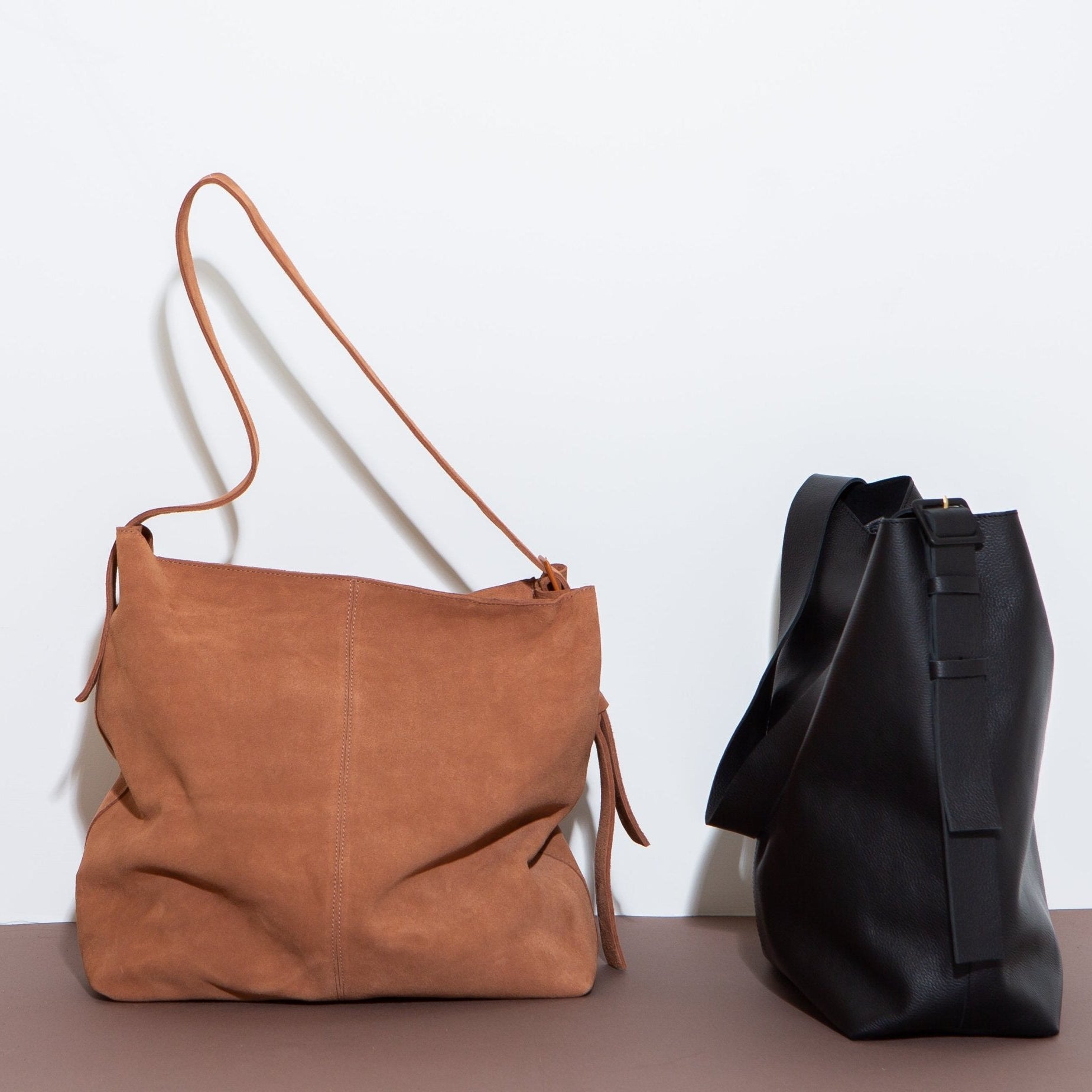 Grande Essential Tote - Suede Dark Nude - ann kurz