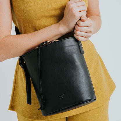 Medium Bucket Bag - Nappa Black - ann kurz