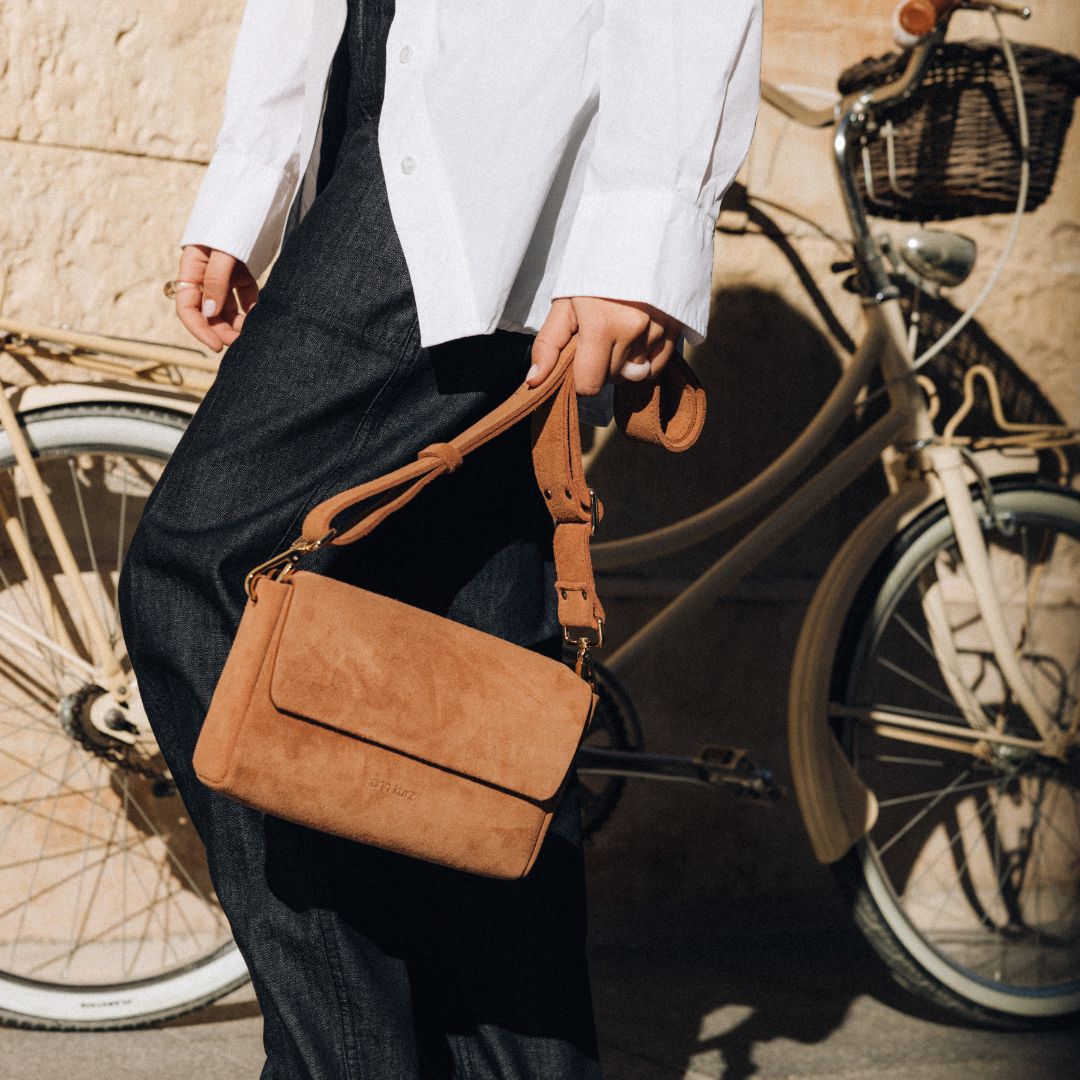 Pack Large Shape Shoulder Bag - Suede Dark Nude - ann kurz