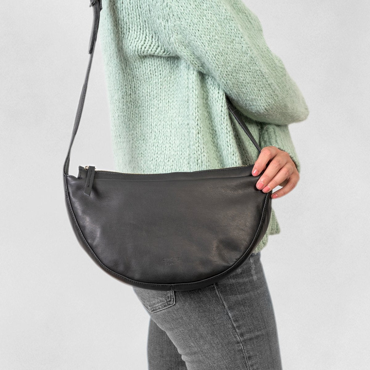 Soft Half Moon Shoulder Bag - Savana Black - ann kurz